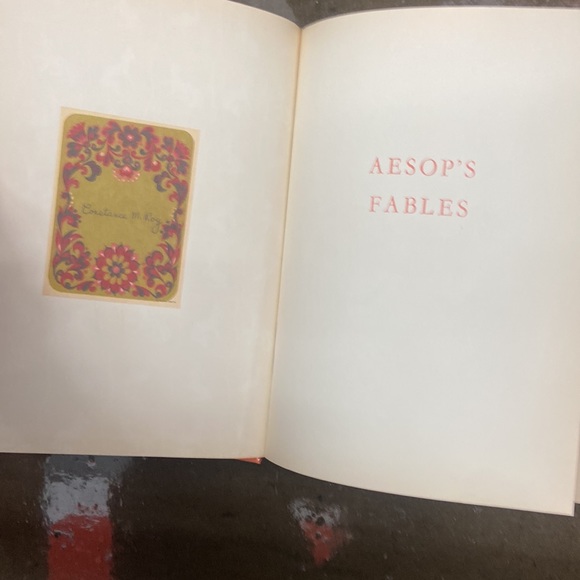 Vintage rare “Aesops Fables “ rewritten for children hard cover book of stories - Picture 2 of 6